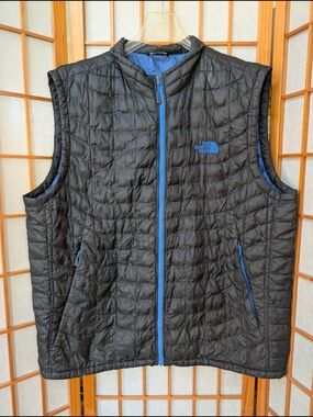 North Face Mens Thermoball Vest - Back + Front Logo - XL Black Blue - Zip Pocket